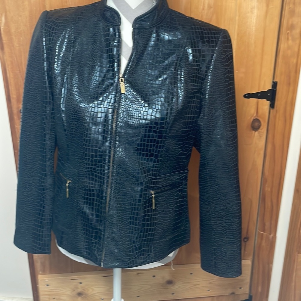Joni B black alligator print zip up jacket petite small